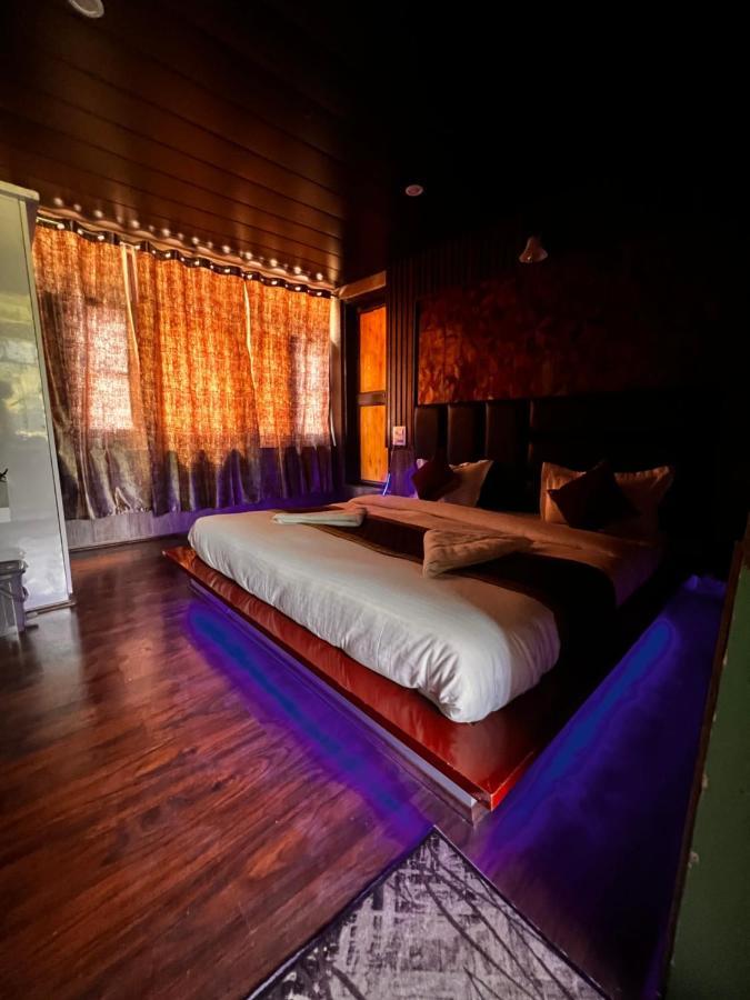 Lands End Resort Anantnag Exterior photo