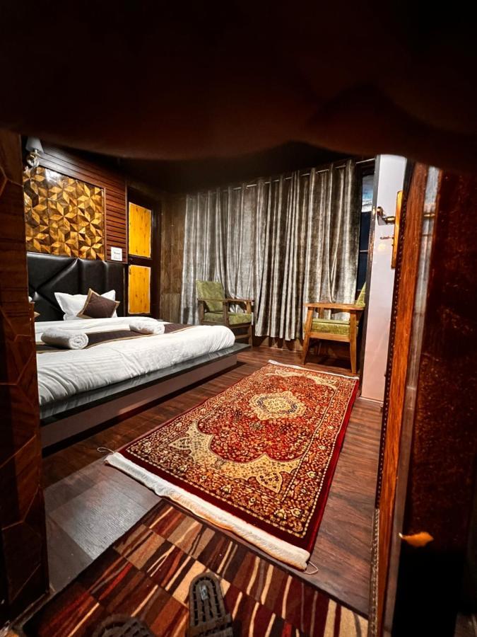 Lands End Resort Anantnag Exterior photo