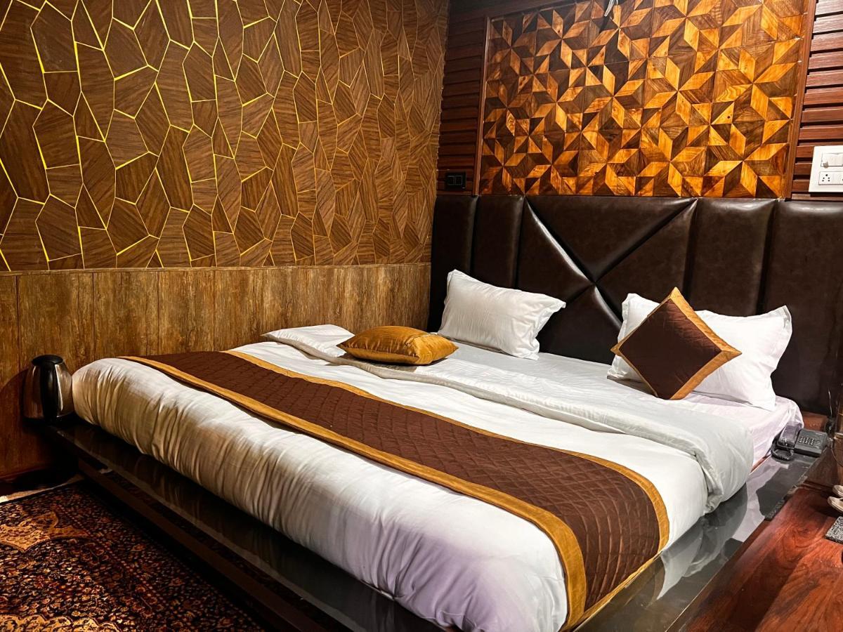 Lands End Resort Anantnag Exterior photo